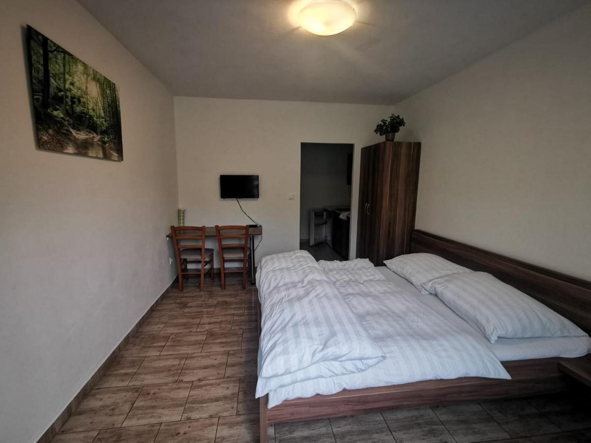 Apartmany Pod Landstejnem Stare Mesto  Bagian luar foto